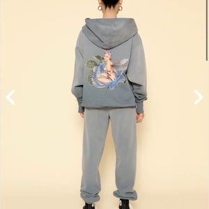 BOYS LIE
CRAVE ROSE HOODIE & PANT